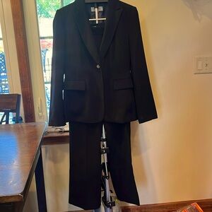 EUC black Calvin Klein pantsuit.  Size 8